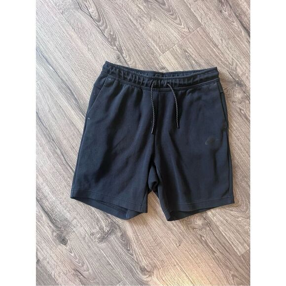 Nike Sportswear Tech Fleece Shorts Black size M - Picture 1 of 4